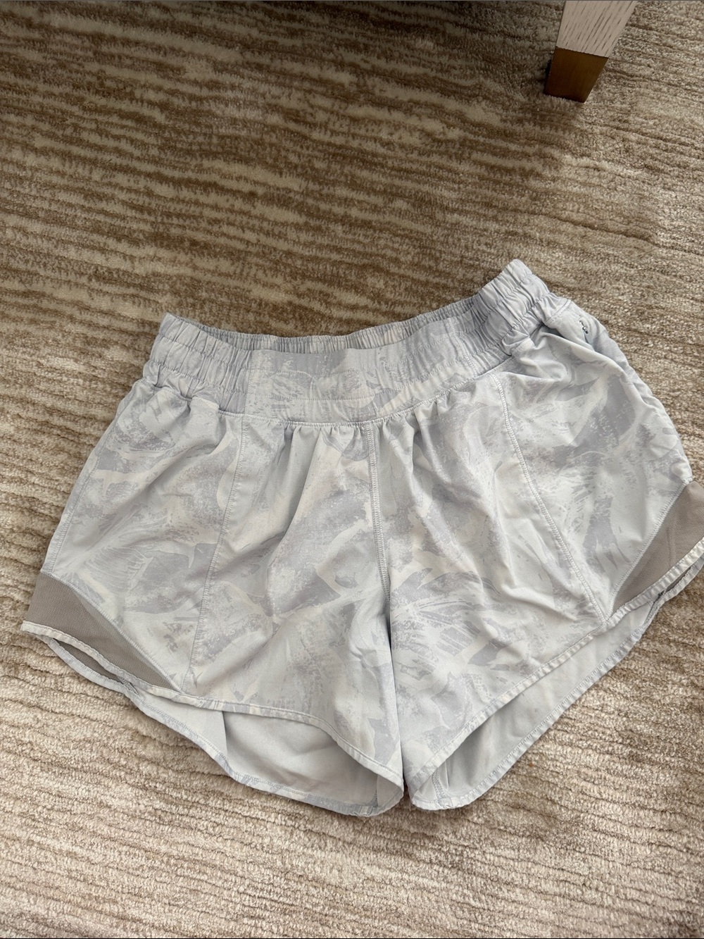 Lululemon Hotty Hot Shorts - 4”